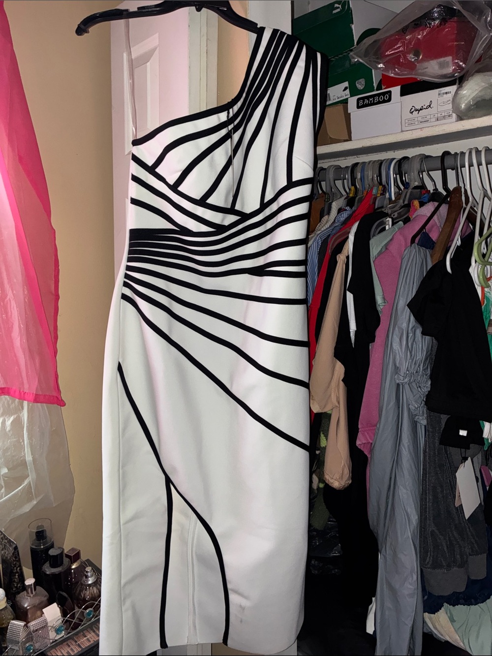 Fashion Nova White One-Shoulder Dress with Black Linear Detail stretchy